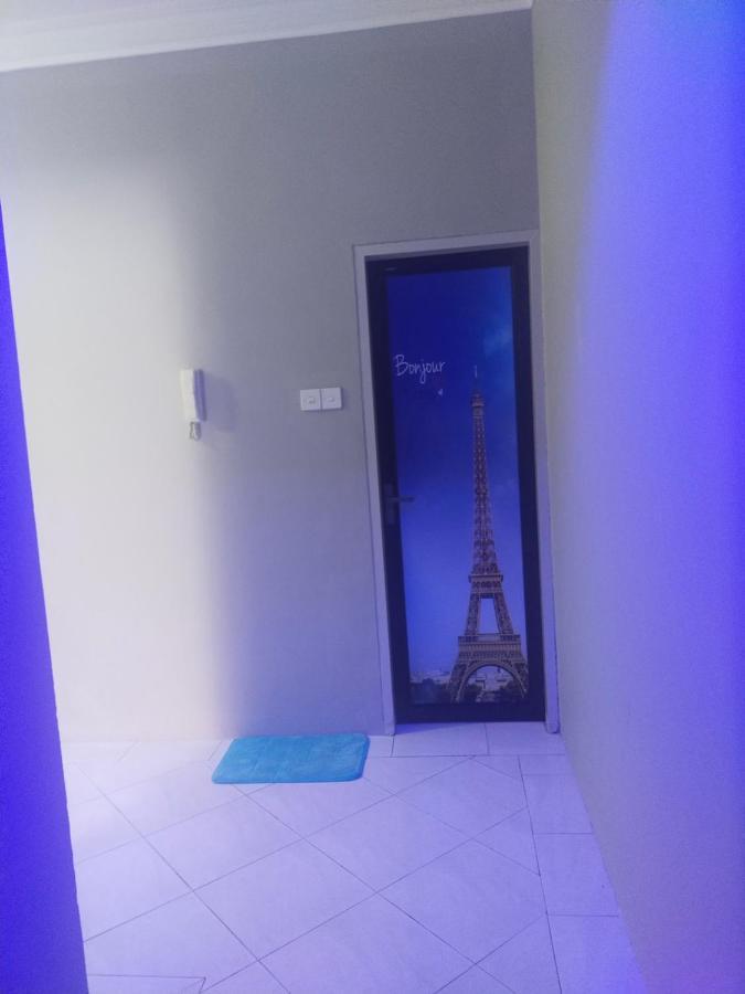 Cmk Apartmen Mutiara Tower 3 Bedroom Kota Bharu#Netflix المظهر الخارجي الصورة